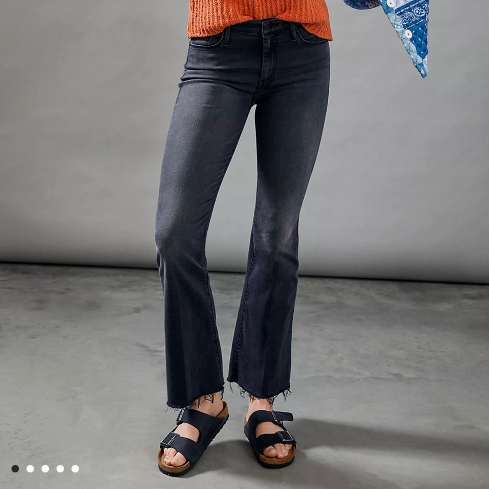 NWT MOTHER DENIM/THE WEEKENDER FRAY